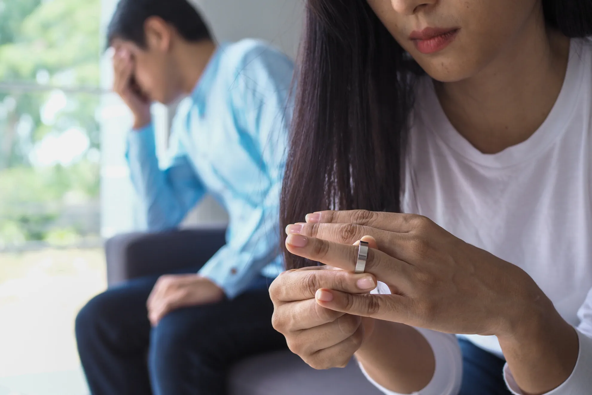 Couples have relationship problem after quarreling offended wife took wedding ring decided quit divorce